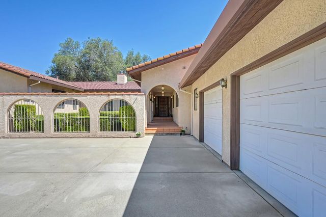 3557 Bankhead Rd, Loomis, CA 95650