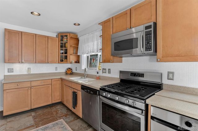 725 S Grant Street, Denver, CO 80209