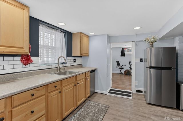 725 S Grant Street, Denver, CO 80209