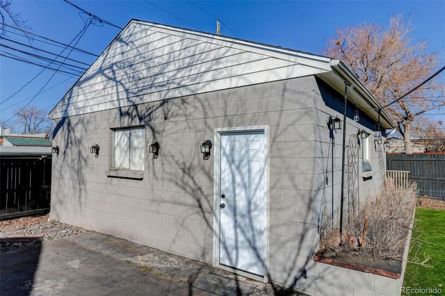 725 S Grant Street, Denver, CO 80209