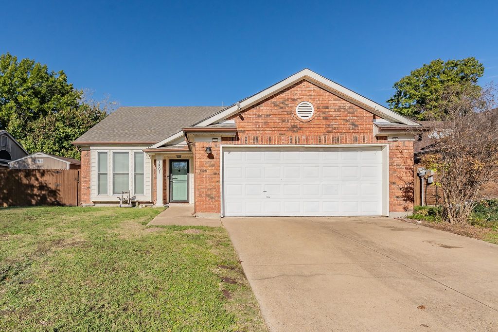 7801 Ivy Lane, Rowlett, TX 75089