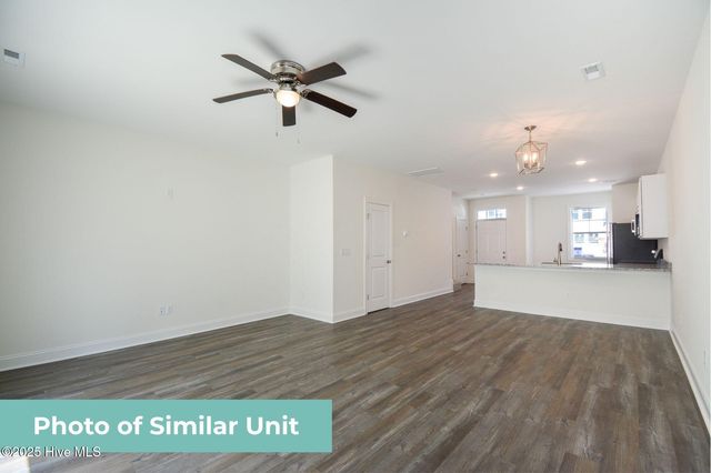 208 Sandy Cove Lane, Sneads Ferry, NC 28460