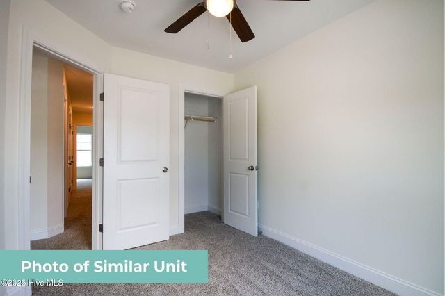 208 Sandy Cove Lane, Sneads Ferry, NC 28460