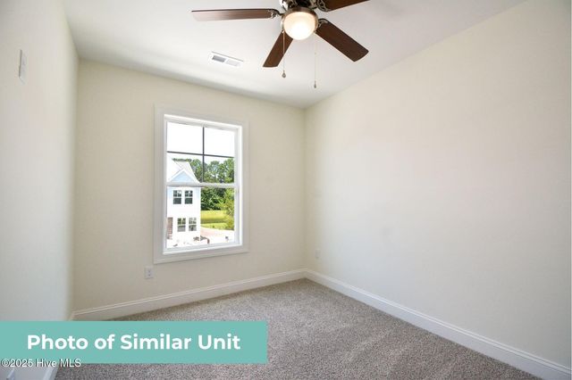 208 Sandy Cove Lane, Sneads Ferry, NC 28460