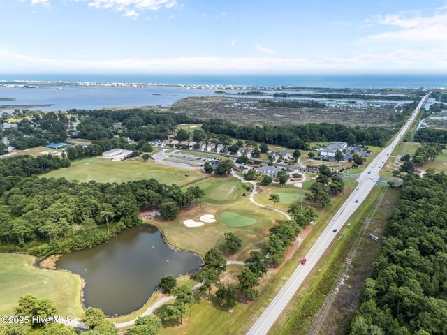 208 Sandy Cove Lane, Sneads Ferry, NC 28460