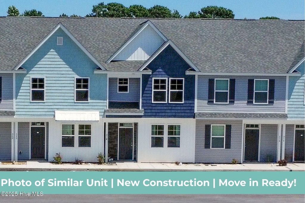 208 Sandy Cove Lane, Sneads Ferry, NC 28460