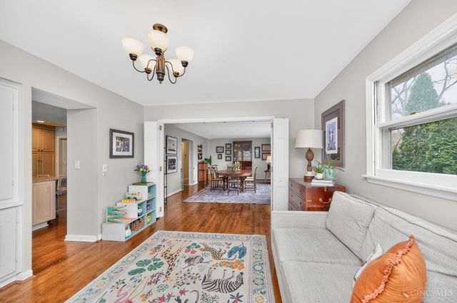 350 Pleasant Hill Drive, Wyoming, OH 45215