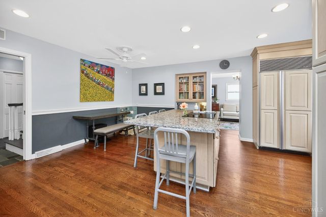 350 Pleasant Hill Drive, Wyoming, OH 45215