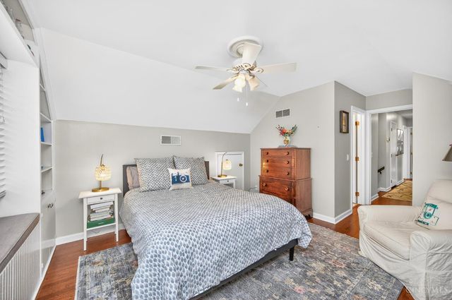 350 Pleasant Hill Drive, Wyoming, OH 45215