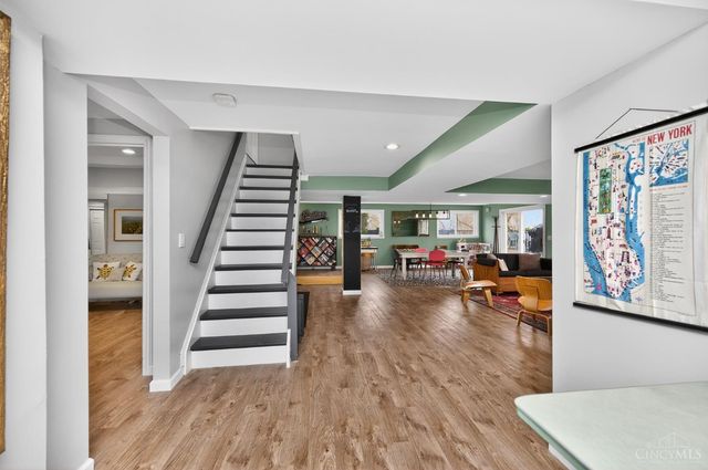 350 Pleasant Hill Drive, Wyoming, OH 45215