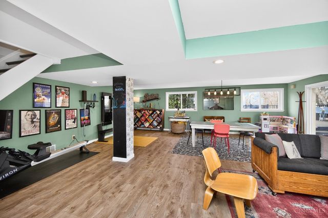 350 Pleasant Hill Drive, Wyoming, OH 45215