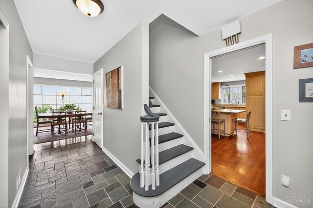 350 Pleasant Hill Drive, Wyoming, OH 45215