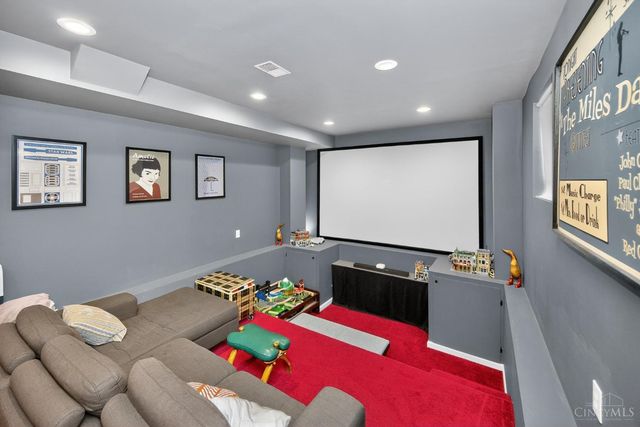 350 Pleasant Hill Drive, Wyoming, OH 45215