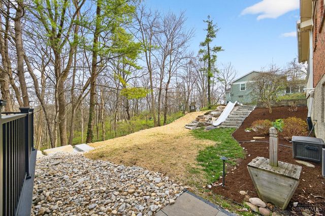 350 Pleasant Hill Drive, Wyoming, OH 45215