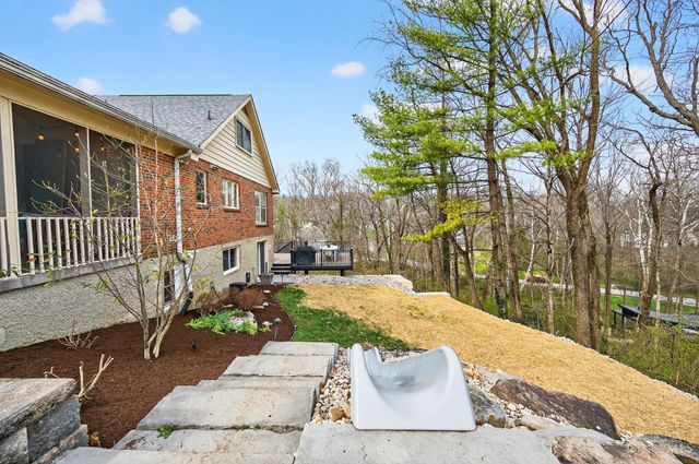 350 Pleasant Hill Drive, Wyoming, OH 45215