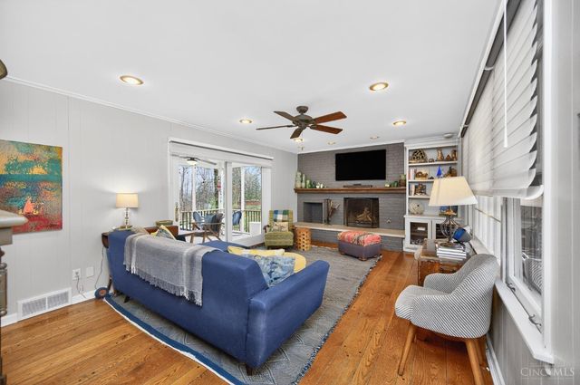 350 Pleasant Hill Drive, Wyoming, OH 45215