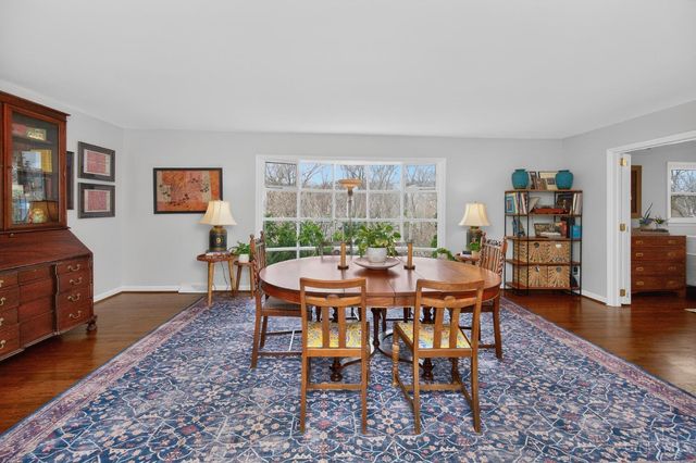 350 Pleasant Hill Drive, Wyoming, OH 45215