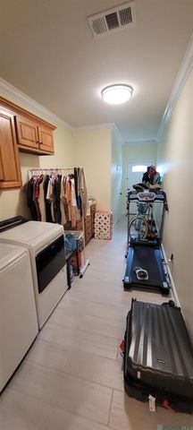 1142 Pompey Dr, Baton Rouge, LA 70816