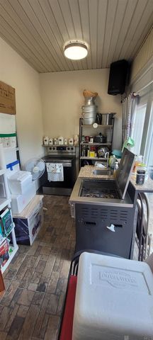 1142 Pompey Dr, Baton Rouge, LA 70816