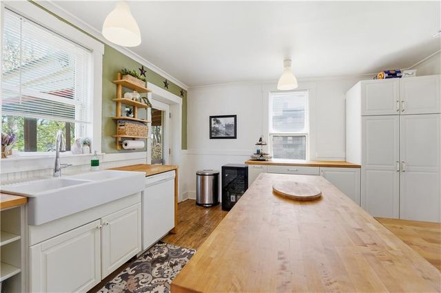 3121 Grand Avenue, Kansas City, MO 64111