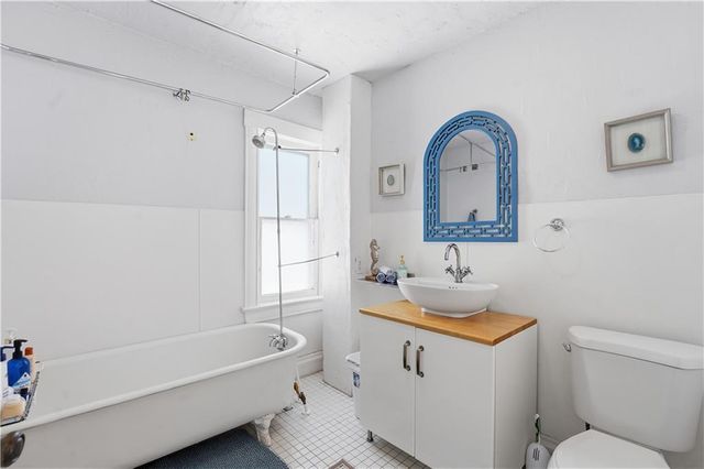 3121 Grand Avenue, Kansas City, MO 64111