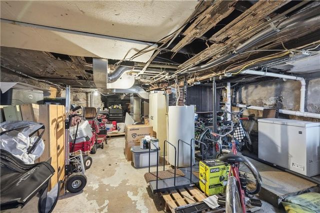 3121 Grand Avenue, Kansas City, MO 64111