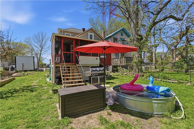 3121 Grand Avenue, Kansas City, MO 64111