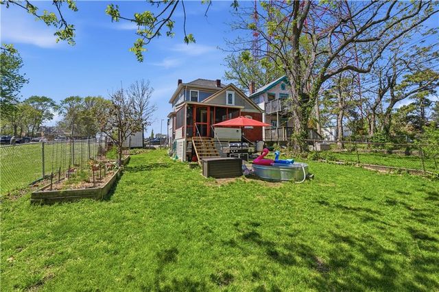 3121 Grand Avenue, Kansas City, MO 64111