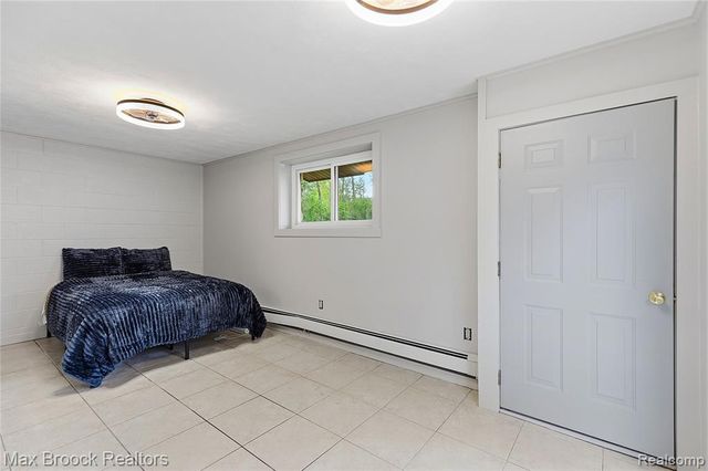 1392 Maple Grove Road, Lapeer, MI 48446