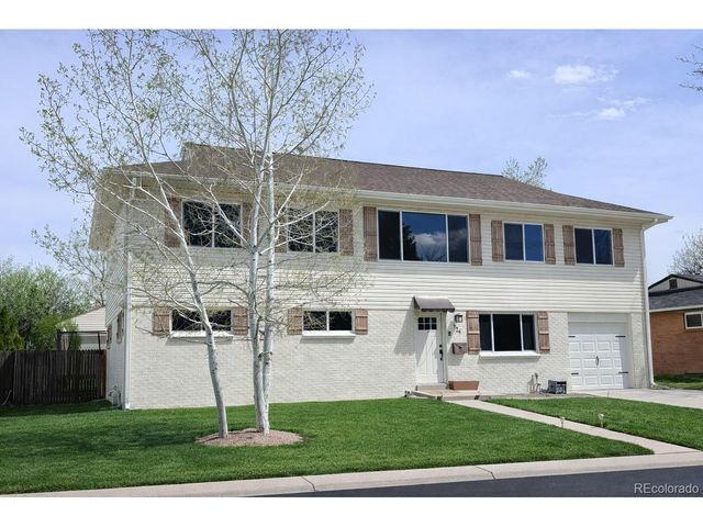 724 S Flamingo Ct, Denver, CO 80246
