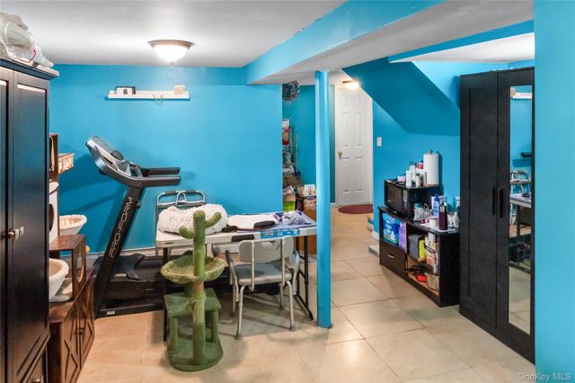 38 Lehrer Avenue, Elmont, NY 11003