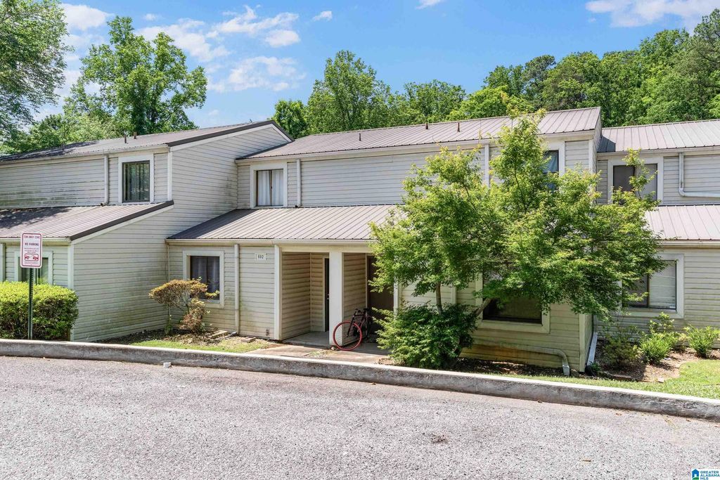 602 RUNNING BROOK ROAD, Hoover, AL 35226