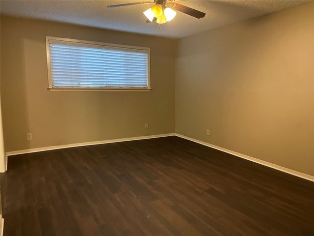 902 W Hickory Street 3, Denton, TX 76201