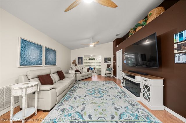 112 Edgewater Drive S, Lake Placid, FL 33852