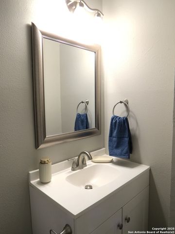550 Como, San Antonio, TX 78220