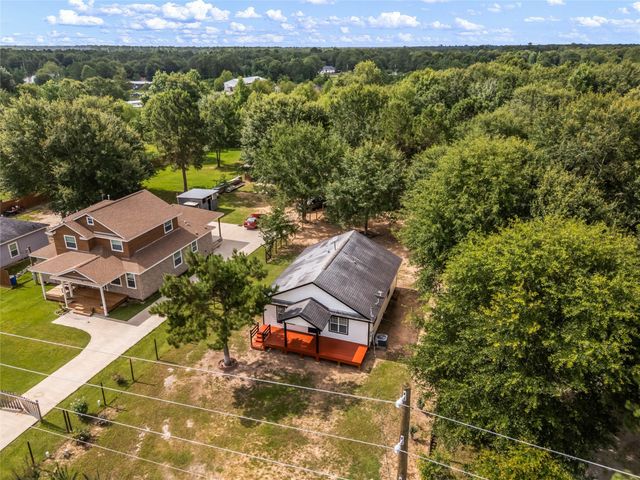650 County Road 3404, Cleveland, TX 77327
