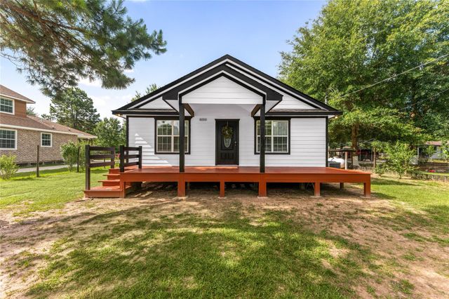 650 County Road 3404, Cleveland, TX 77327