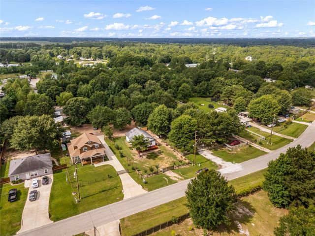 650 County Road 3404, Cleveland, TX 77327
