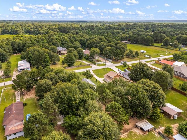 650 County Road 3404, Cleveland, TX 77327