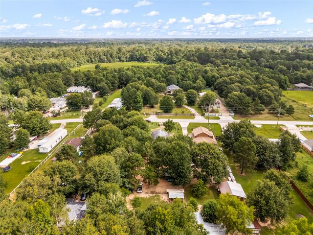 650 County Road 3404, Cleveland, TX 77327