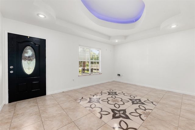 650 County Road 3404, Cleveland, TX 77327