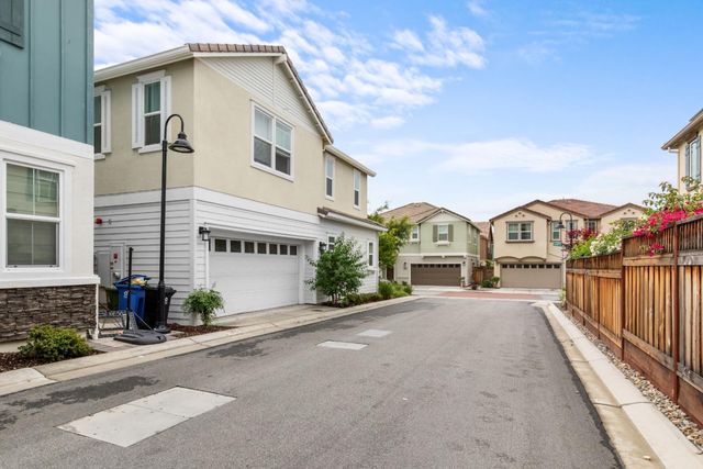 47520 Kinner Falls Common, Fremont, CA 94539