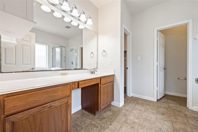 8618 E Highlands Crossing, Highlands, TX 77562