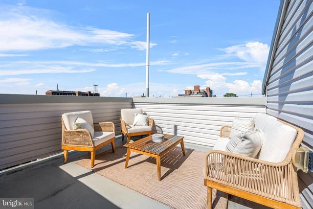 2204 E ALBERT ST, Philadelphia, PA 19125