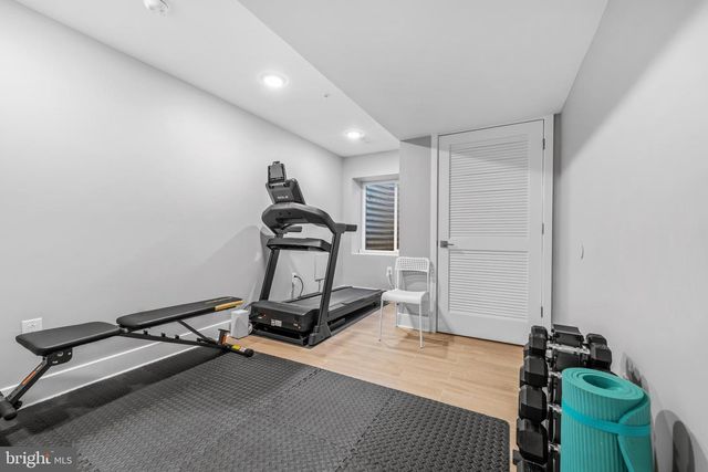 2204 E ALBERT ST, Philadelphia, PA 19125