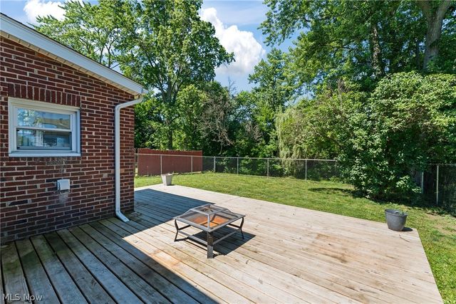 33 Parkway Boulevard, Alliance, OH 44601