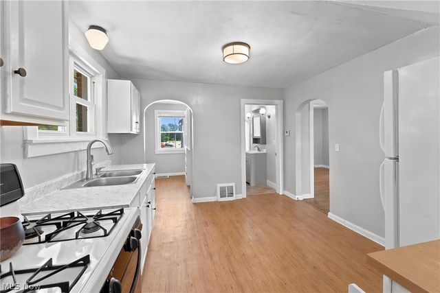 33 Parkway Boulevard, Alliance, OH 44601
