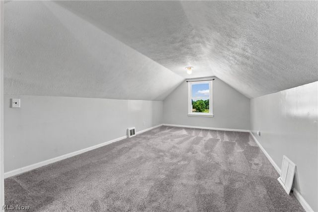 33 Parkway Boulevard, Alliance, OH 44601