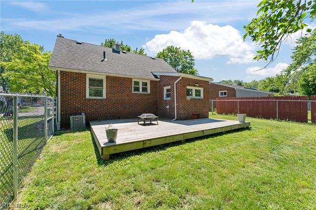 33 Parkway Boulevard, Alliance, OH 44601