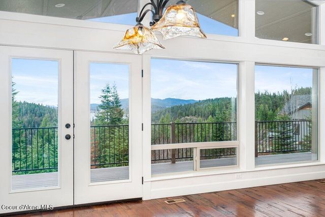 5235 S Ledgestone Dr, Coeur D'alene, ID 83814